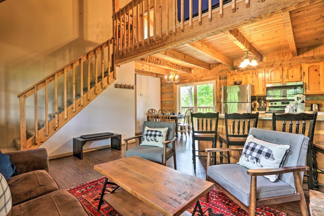 Gatlinburg Escape With Hot Tub, Deck And Mtn View Exterior photo