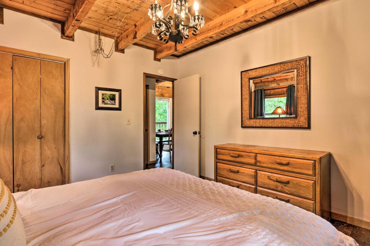 Gatlinburg Escape With Hot Tub, Deck And Mtn View Exterior photo