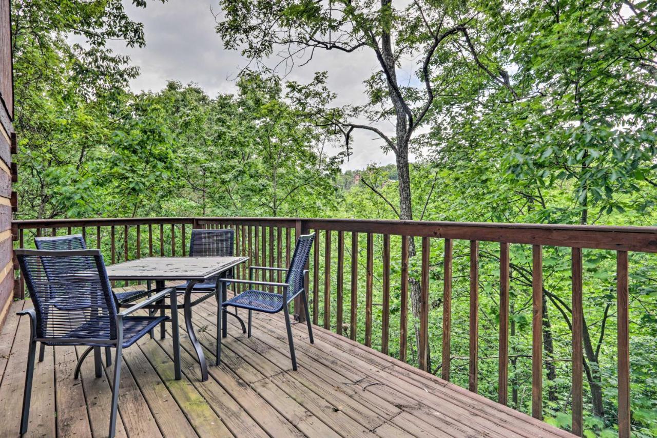 Gatlinburg Escape With Hot Tub, Deck And Mtn View Exterior photo