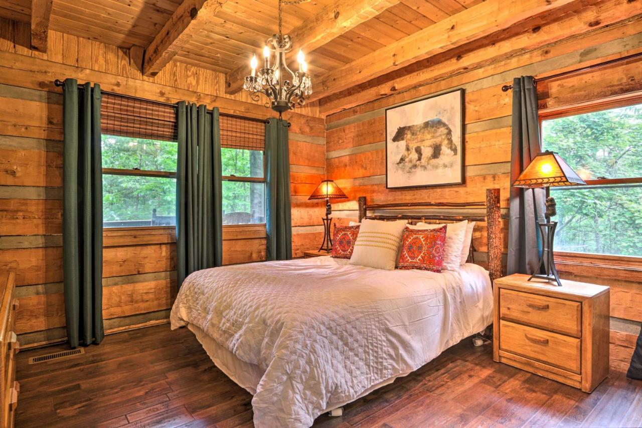 Gatlinburg Escape With Hot Tub, Deck And Mtn View Exterior photo
